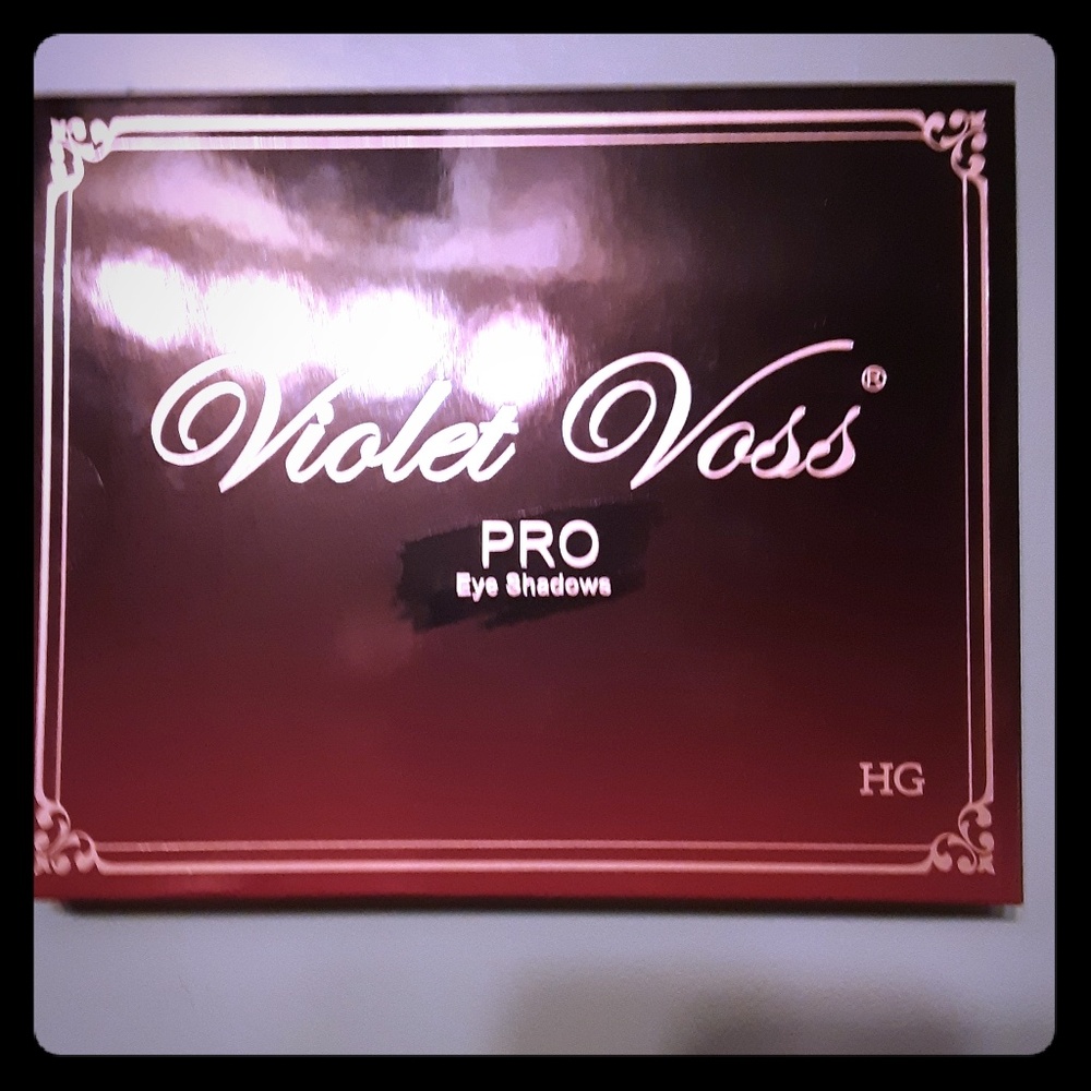 Violet Voss Pro HG palette